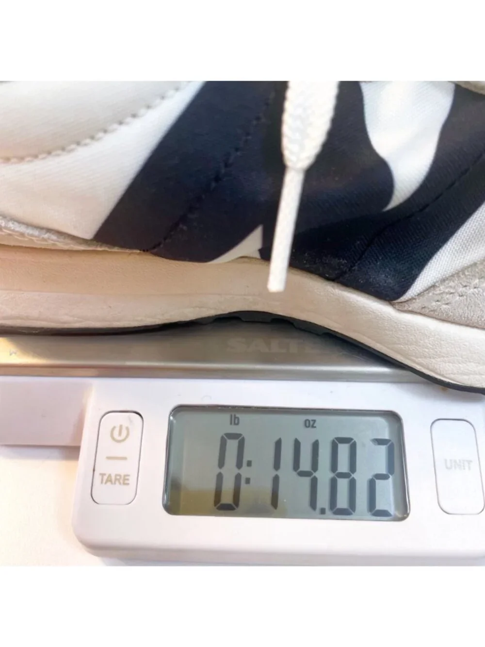 New Balance Classics 327, Size 6